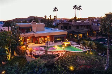 Tommy Lees Hillside Calabasas Mansion Sells For 36m