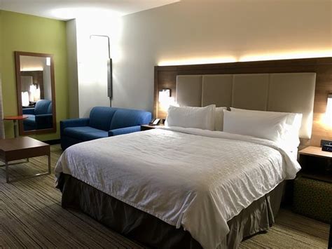 HOLIDAY INN EXPRESS - GRAND ISLAND $84 ($̶9̶4̶) - Updated 2020 Prices ...