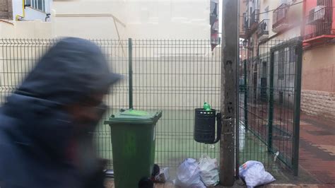 El Ayuntamiento Cambiar Los Cubos De Basura Comunitarios De Las Calles