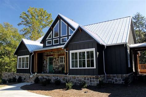 Open Living Floor Plan Lake House Design With Walkout Basement Lake