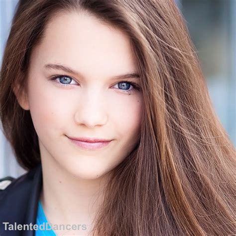 Eastchloe Photoshoot With Alex Kruk Actor Headshots Girl Beauty