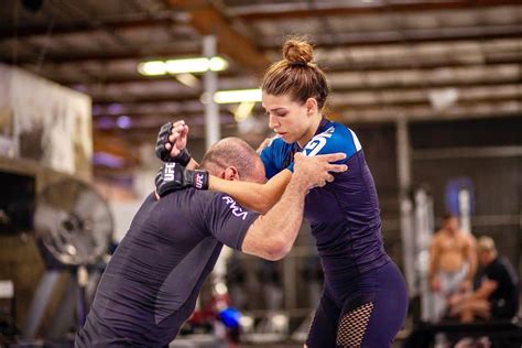 マッケンジー・ダーンさんのインスタグラム マッケンジー・ダーン Mackenziedern