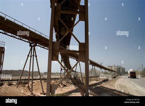 Ras Al Khaimah Cement Truck and Factory Stock Photo - Alamy