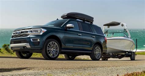 Heres How The Toyota Sequoia Compares To The Ford Expedition