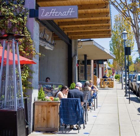 Its Time To Dine Al Fresco 25 Places To Eat Outside In Edmonds