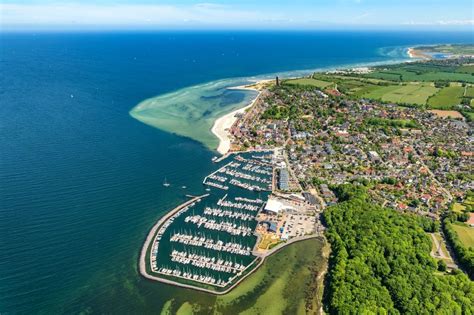 Laboe Aus Der Vogelperspektive Meeres K Ste Ostsee In Laboe Im