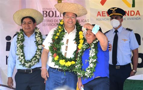 Abi El Presidente Luis Arce Catacora Hace Entrega De Viviendas