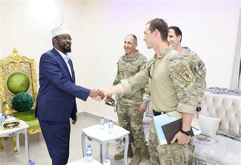 Somalia Jubaland President Meets Us Military Officials On Fight Against Al Shabaab Somali