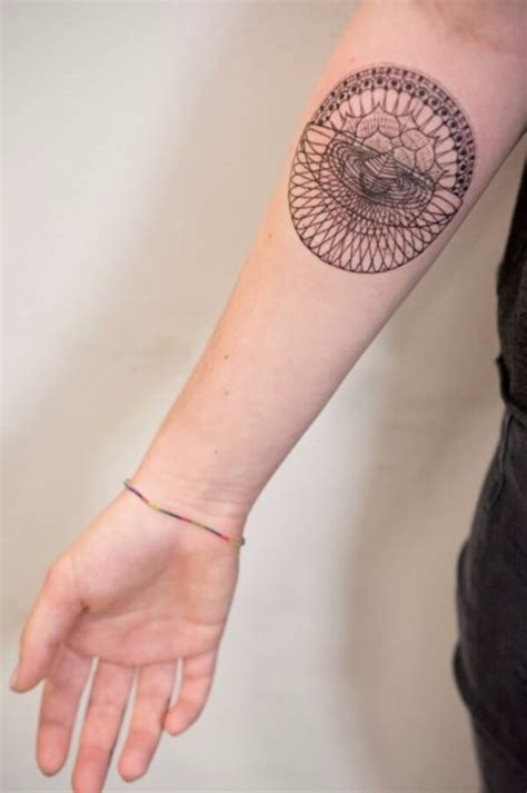 105 Geometric Tattoos That Are So Accurate They Should Teach Math