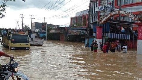 BREAKING NEWS Sejumlah Wilayah Di Kota Sorong Dilanda Banjir