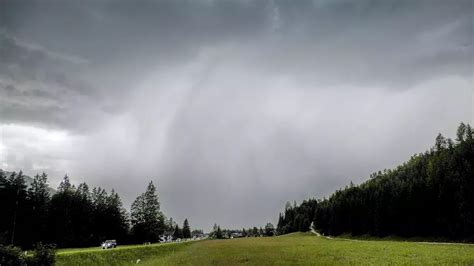 Sturm Gewitter Mit Hagel Starkregen Ziehen Durch Sterreich