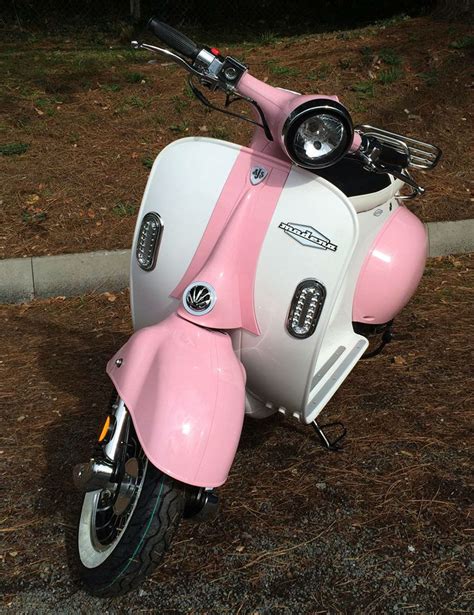 AJS Modena 125cc Similar To Vespa Pink Scooter