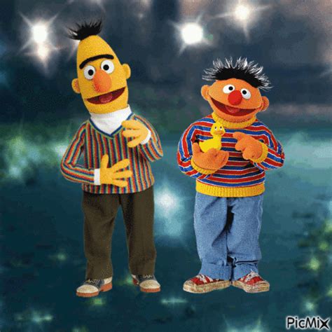 Bert and Ernie night outing - Free animated GIF - PicMix