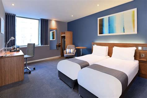 Travelodge Liverpool Central Exchange Street | Book Your Dream Self-Catering or Bed and ...