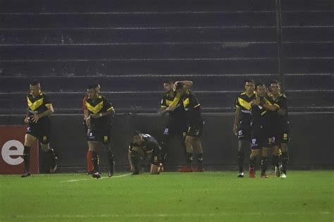 Liga 1 Cantolao Derrotó 2 1 Al Deportivo Municipal En La Octava Fecha