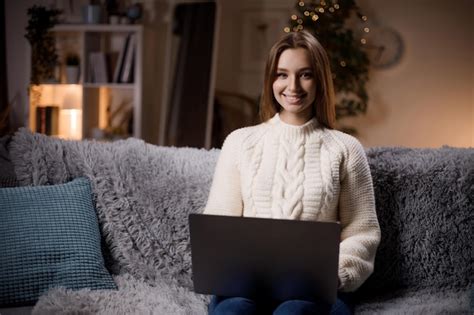 Premium Photo | Smiling woman with laptop