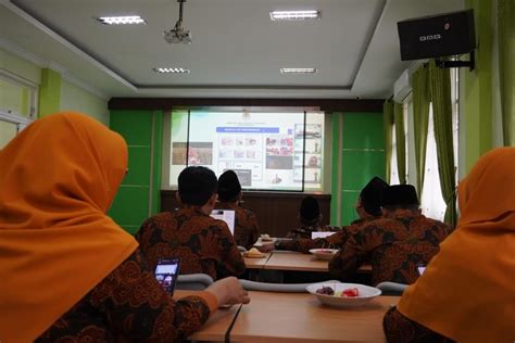 Mts Negeri Malang Meraih Penghargaan Sekolah Adiwiyata Nasional Tahun