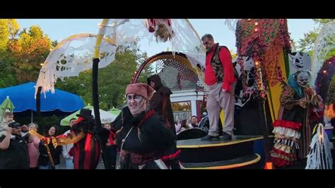 The Uprising Parade Fright Fest Six Flags Great America 10 1 22 Youtube