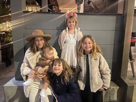 Sharon Osbourne posts photo with all 5 grandkids