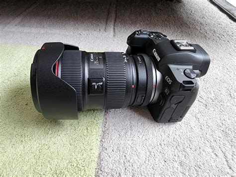 Canon EOS R With EF 24 70mm F 2 8l Ii USM Photography Cameras On