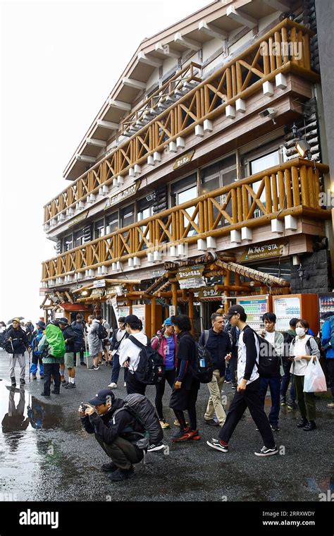 Minamitsuru Gun Japan Th Sep Climbers Gather At The Fuji