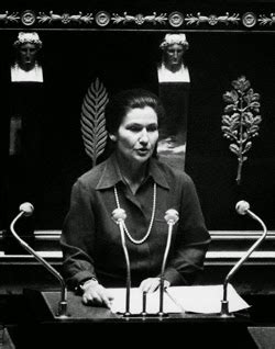 Simone Veil Et L Ivg Une Loi Pour Les Femmes De La Loi Veil Aux