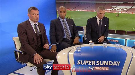 Thierry Henry Touches Jamie Carraghers Leg Youtube