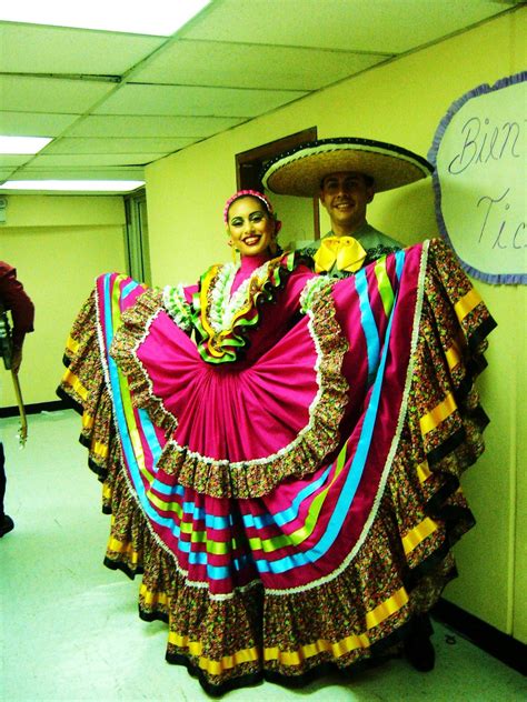 Fusia Jalisco Dress Folkloric Dress Jalisco Dress Dancer Costume