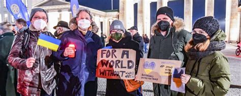 Rotary Magazin Artikel Friedensdemo Berliner Rotarier für Frieden in