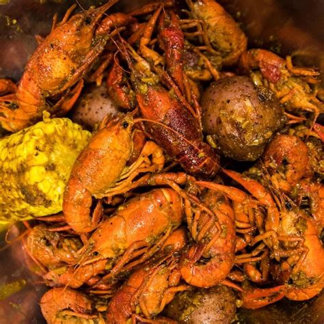 A Cajun Life Extra Spicy Kickin Cajun In Full Force Food Dishes Edible Food Best Seafood