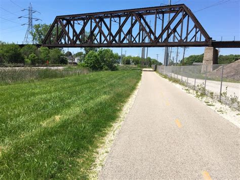 Oak Leaf Trail Photos Silver Spring Rd To Milwaukee River