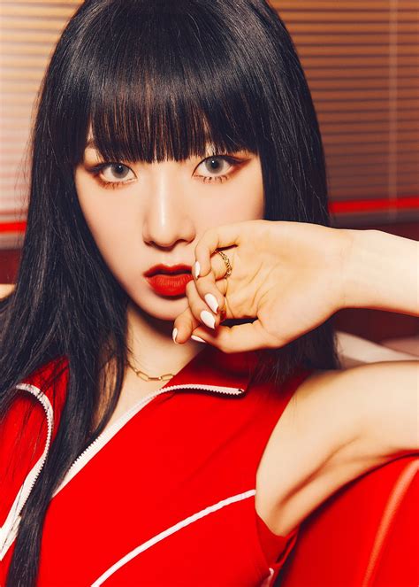 Lightsum Serba Merah Di Foto Teaser Individu Untuk Honey Or Spice