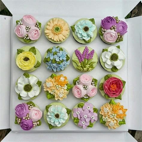 Amazing Buttercream Flower Cupcakes Cupcakes Design Fancy Cupcakes Floral Cupcakes Cupcake