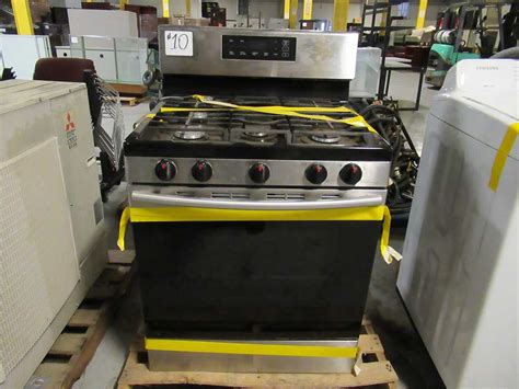 LOT #10: SAMSUNG GAS OVEN RANGE Online Government Auctions of ...