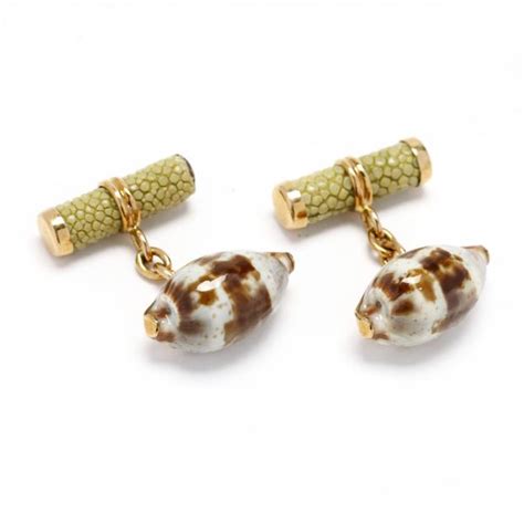 Gold And Shell Cufflinks Trianon Lot 2250 Luxury Accessories