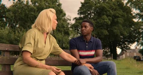 Xem phim Sex Education tôi hối hận khi nghĩ tới con trai Hóa ra chính tôi là người khiến con