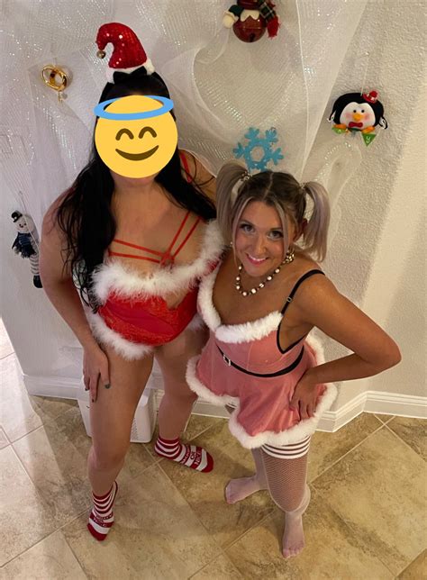 Couple O Naked Geeks On Twitter A Very Merry Christmas With Sexy