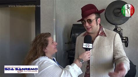 Televideoitalia De Intervista A Raphael Gualazzi Sanremo Youtube