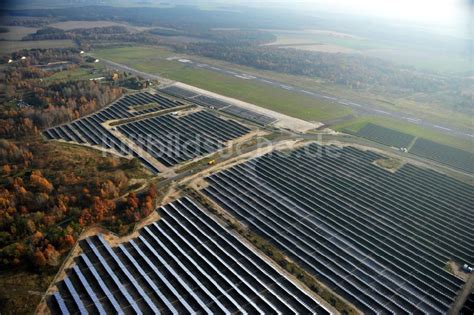 Falkenberg Lönnewitz von oben Solarpark Lönnewitz auf dem Flugplatz