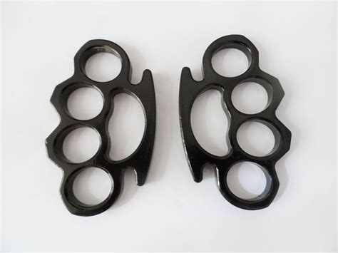 Best Biker Black Steel Iron Knuckles Fist Fighting Equipment Outdoor