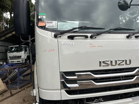 2023 Isuzu Fyh 300 350 8x4 Auto Water Truck Stg Global