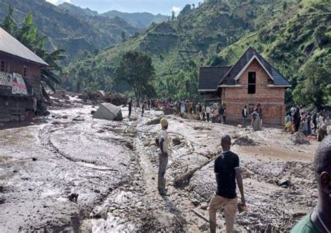 Inundaciones Catastr Ficas M S De Desaparecidos Y Muertos En