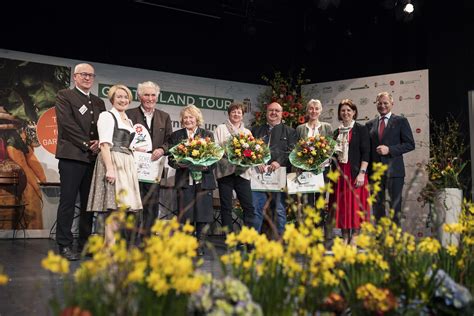 Land Ober Sterreich Lh Thomas Stelzer Und Lrin Michaela Langer