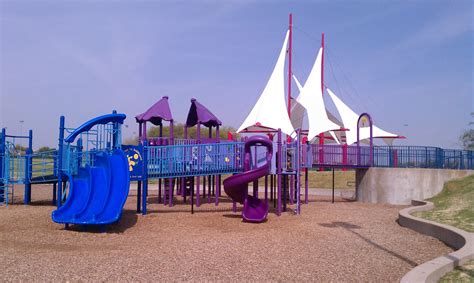 Parks and Playgrounds: Celebration Park - Allen, Texas