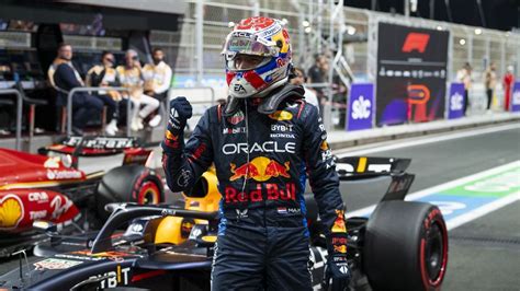 Red Bull por su tercer triunfo del año Caliente