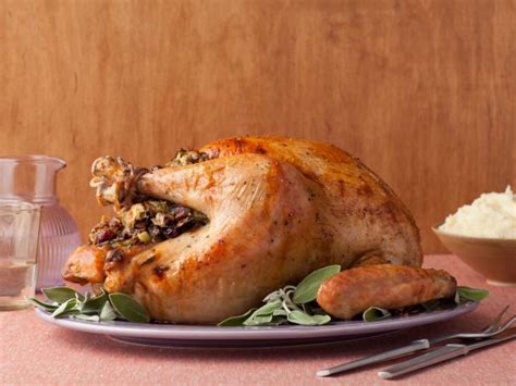 Thanksgiving Recipes, Menus, Entertaining & More : Food Network | Food ...