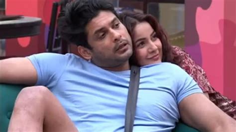 Bigg Boss 13 Episode 37 Highlights Shehnaaz Tries To Kiss Sidharth And Mend Their Differences