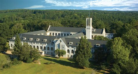 Enjoy Quiet Contemplation At The Monastery Of The Holy Spirit Going