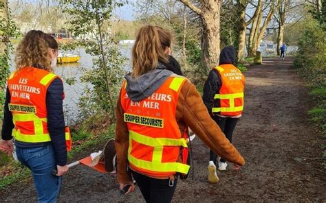 Nantes Tes Vous Fait Pour Devenir Nageur Sauveteur En Mer La Snsm