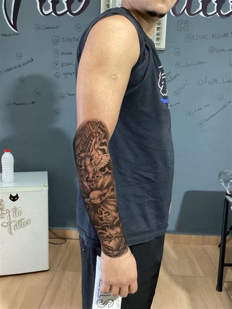 Pin de Julian Avalos em Quick Saves em 2024 Tatuagem braço Tatuagem